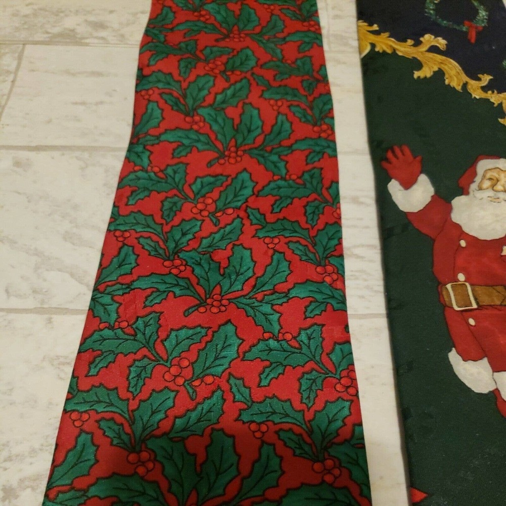 Lot Of 2: Vtg.Hallmark Christmas Santa Reindeer Holly Men’s Neckties Made in USA - Picture 3 of 9
